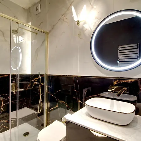 Glamour Olszynki Park * 热舒夫