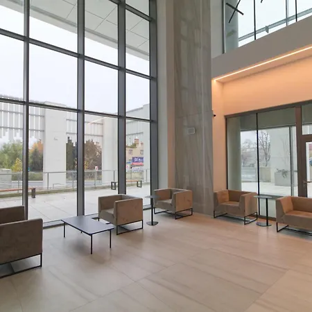 公寓 Glamour Olszynki Park *