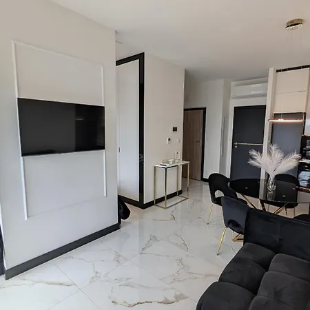 Glamour Olszynki Park Apartman *